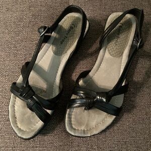 Baretraps Chelby Sandals